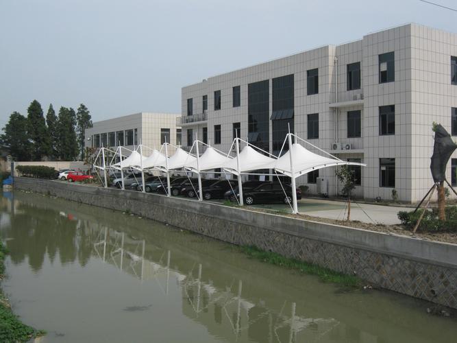 上海梵楚停车棚 厂家直销膜结构汽车棚，引领城市停车新美学